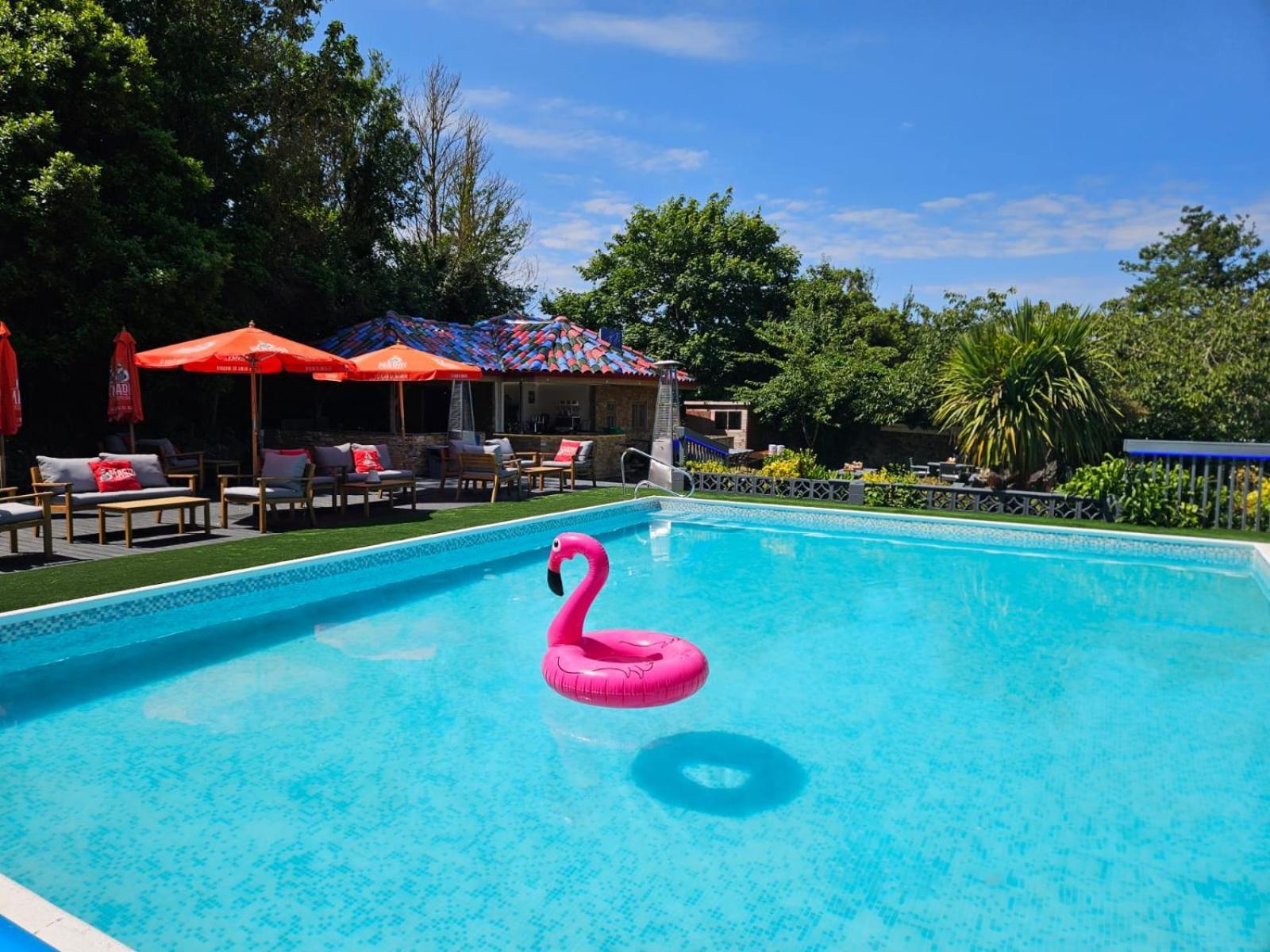 Le Pommier Hotel Castel Buitenkant foto